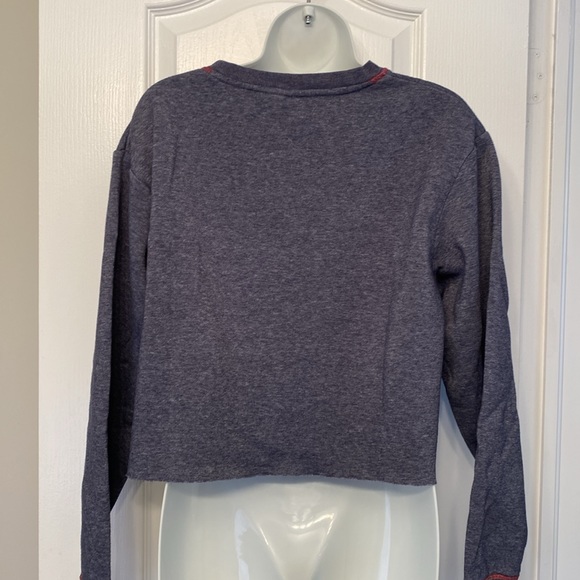 FRIENDS crop top sweater - Picture 2 of 4